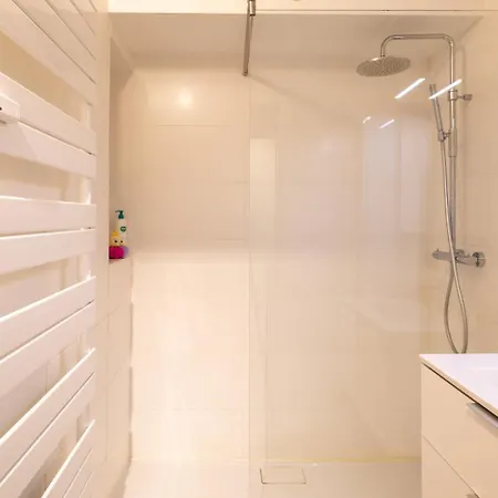 Cosy With Amazing Seaview T67 דירה *